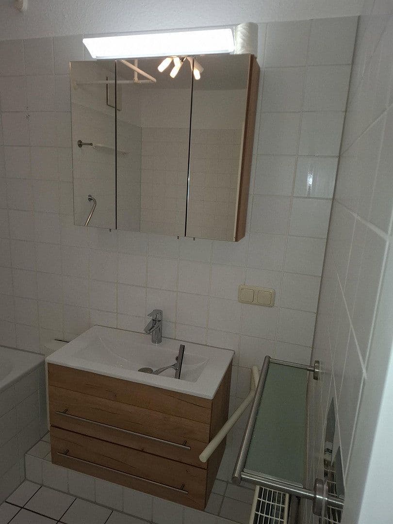 Pronájem bytu 3+kk 93 m², Waldallee 7.42, Eppstein, Hessen Pronájem bytu 3+kk 93 m², Waldallee 7.42, Eppstein, Hessen
