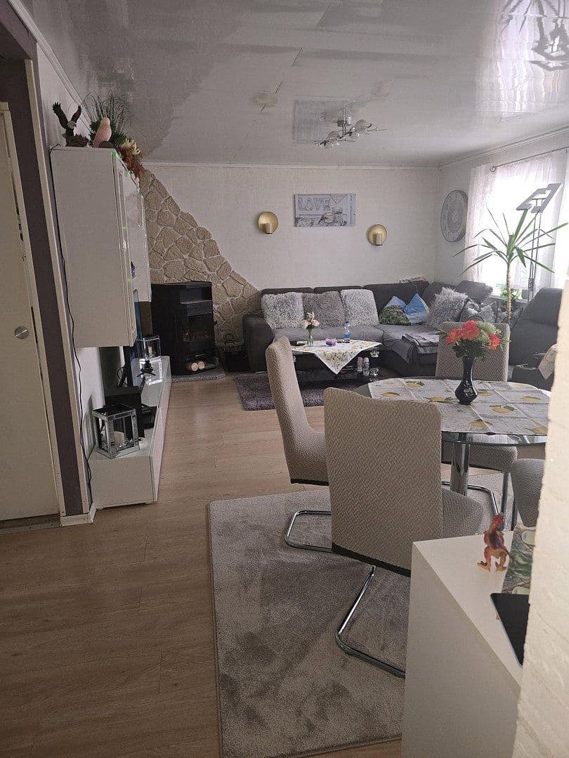 Prodej domu 178 m², pozemek 662 m², Arnstadt, Durynsko Prodej domu 178 m², pozemek 662 m², Arnstadt, Durynsko
