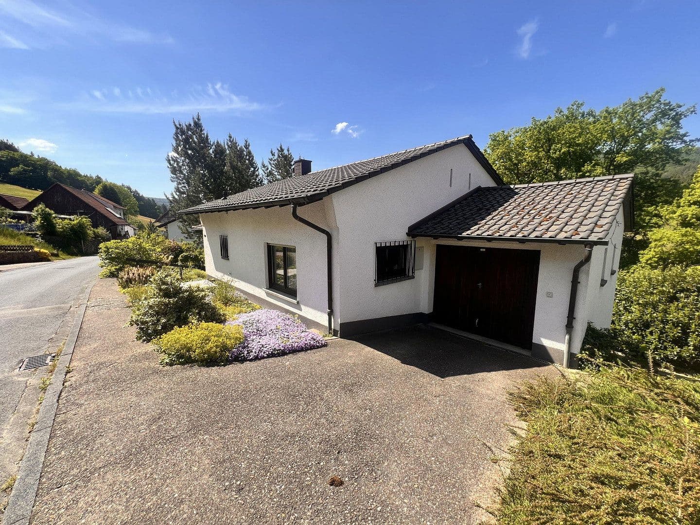 Pronájem domu 151 m², pozemek 598 m², Oberzent, Hessen Pronájem domu 151 m², pozemek 598 m², Oberzent, Hessen