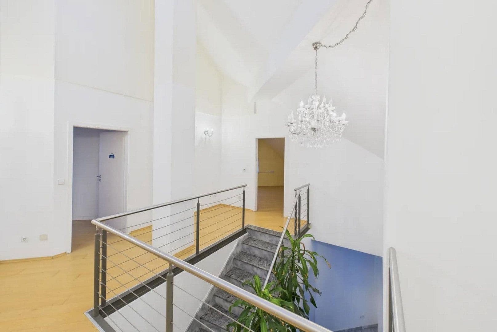 Prodej domu 520 m², pozemek 697 m², Fritz-Ulrich-Str. 105, Heilbronn, Bádensko-Württembersko Prodej domu 520 m², pozemek 697 m², Fritz-Ulrich-Str. 105, Heilbronn, Bádensko-Württembersko