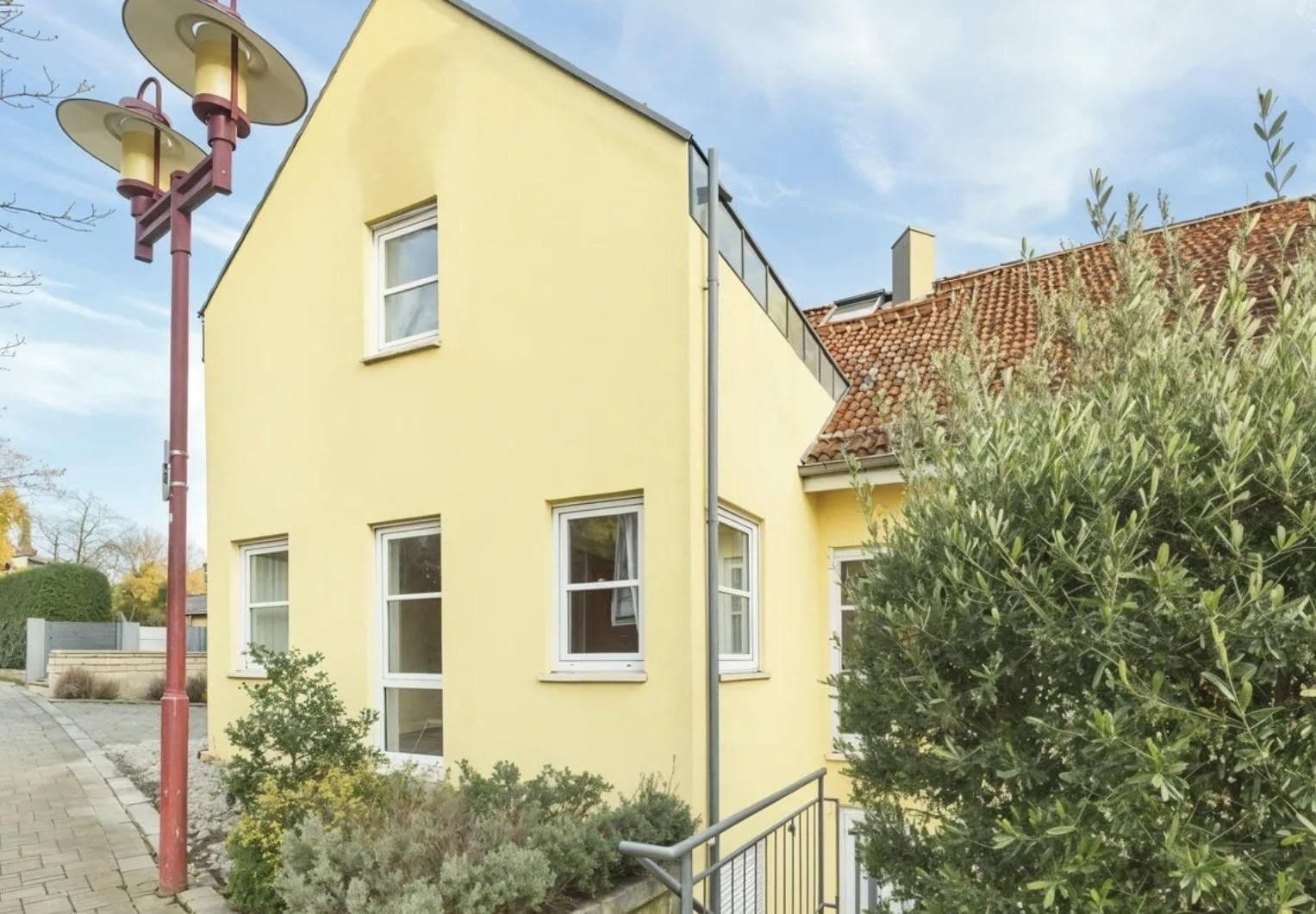 Prodej domu 520 m², pozemek 697 m², Fritz-Ulrich-Str. 105, Heilbronn, Bádensko-Württembersko Prodej domu 520 m², pozemek 697 m², Fritz-Ulrich-Str. 105, Heilbronn, Bádensko-Württembersko