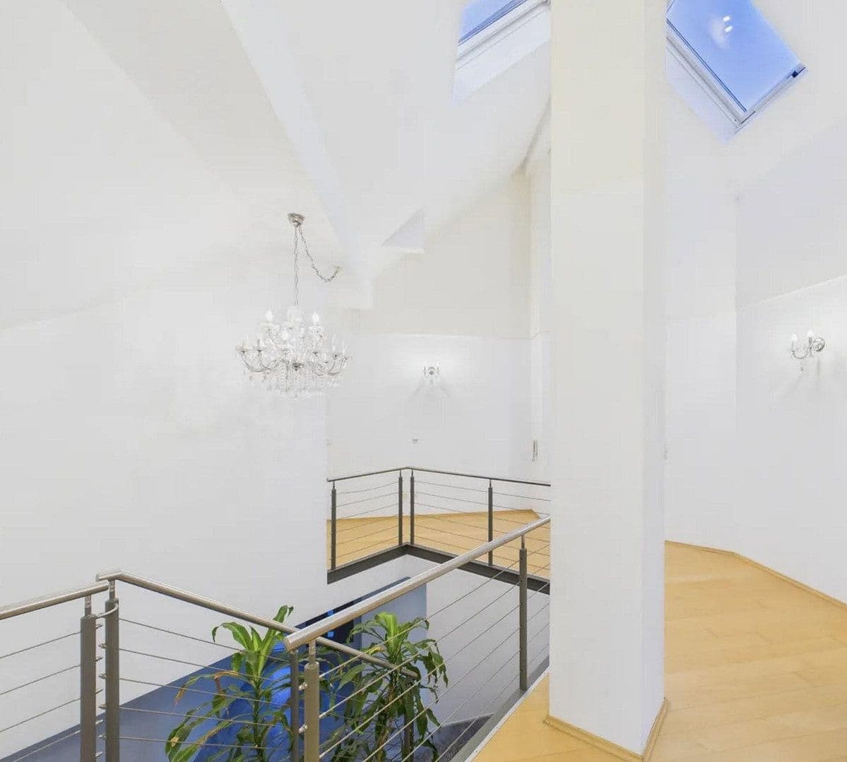 Prodej domu 520 m², pozemek 697 m², Fritz-Ulrich-Str. 105, Heilbronn, Bádensko-Württembersko Prodej domu 520 m², pozemek 697 m², Fritz-Ulrich-Str. 105, Heilbronn, Bádensko-Württembersko