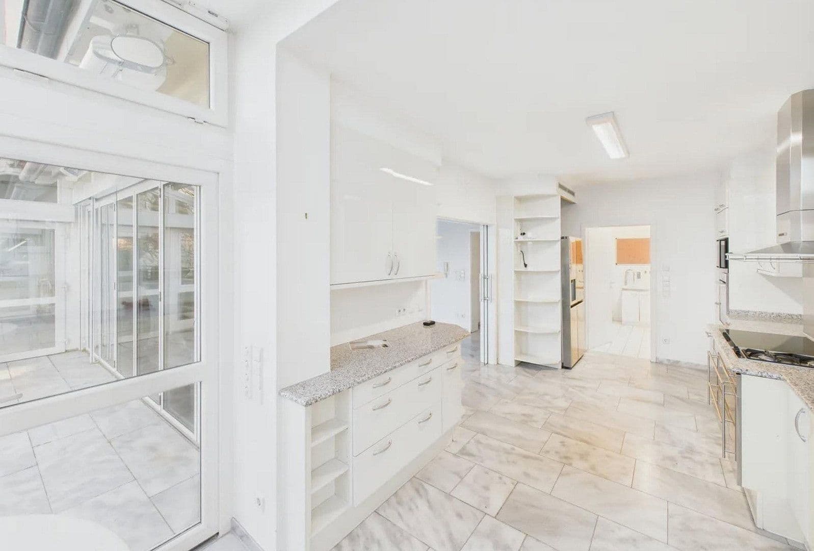 Prodej domu 520 m², pozemek 697 m², Fritz-Ulrich-Str. 105, Heilbronn, Bádensko-Württembersko Prodej domu 520 m², pozemek 697 m², Fritz-Ulrich-Str. 105, Heilbronn, Bádensko-Württembersko