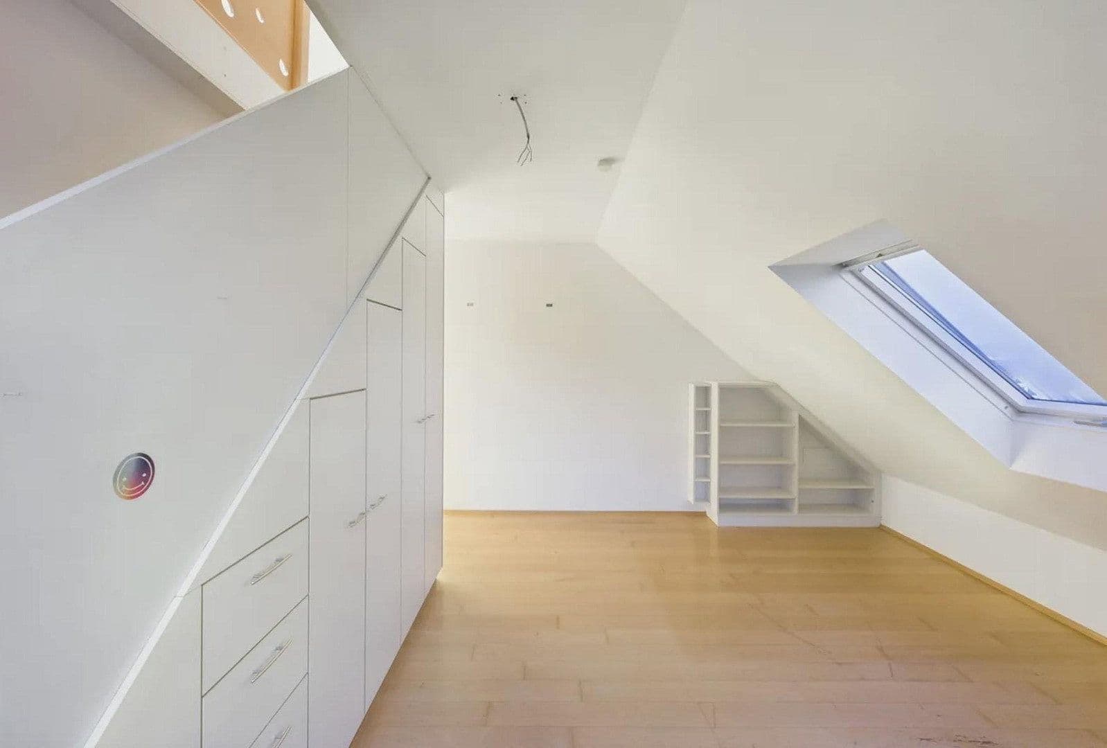 Prodej domu 520 m², pozemek 697 m², Fritz-Ulrich-Str. 105, Heilbronn, Bádensko-Württembersko Prodej domu 520 m², pozemek 697 m², Fritz-Ulrich-Str. 105, Heilbronn, Bádensko-Württembersko