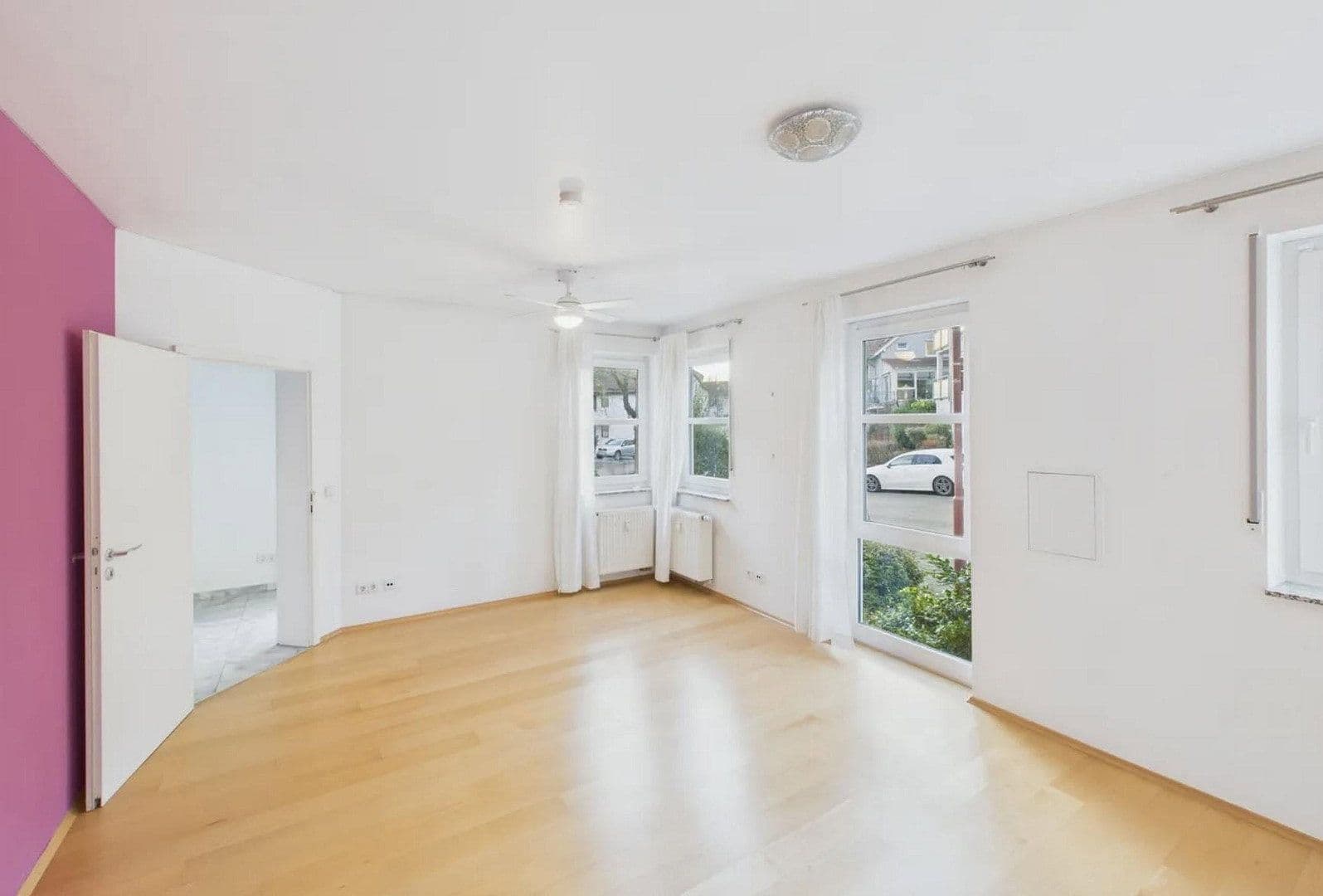 Prodej domu 520 m², pozemek 697 m², Fritz-Ulrich-Str. 105, Heilbronn, Bádensko-Württembersko Prodej domu 520 m², pozemek 697 m², Fritz-Ulrich-Str. 105, Heilbronn, Bádensko-Württembersko