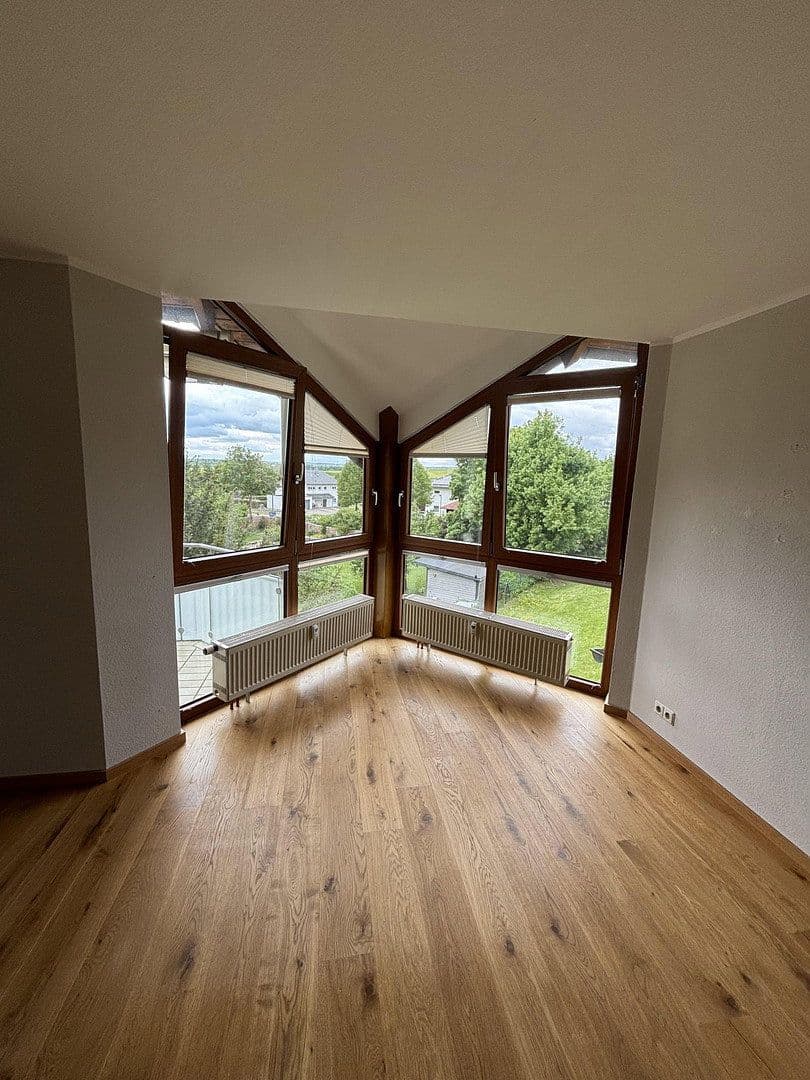 Prodej bytu 5+1 114 m², Empfingen, Bádensko-Württembersko Prodej bytu 5+1 114 m², Empfingen, Bádensko-Württembersko