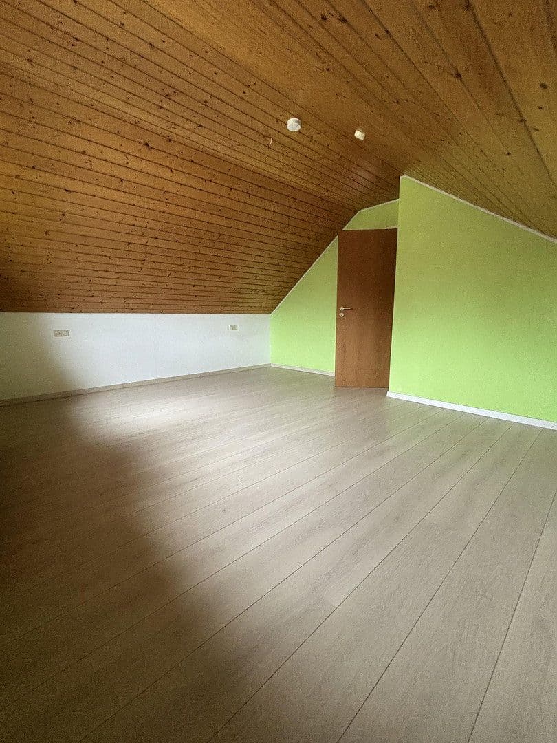 Prodej bytu 5+1 114 m², Empfingen, Bádensko-Württembersko Prodej bytu 5+1 114 m², Empfingen, Bádensko-Württembersko