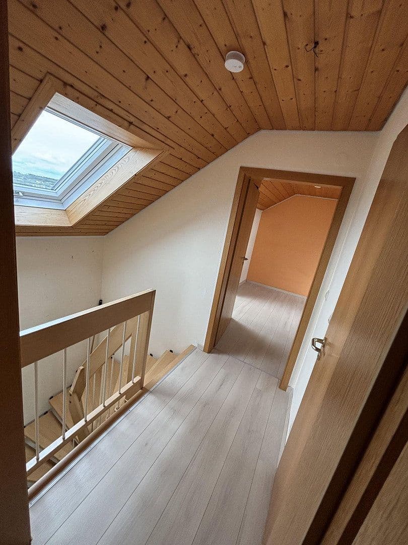 Prodej bytu 5+1 114 m², Empfingen, Bádensko-Württembersko Prodej bytu 5+1 114 m², Empfingen, Bádensko-Württembersko