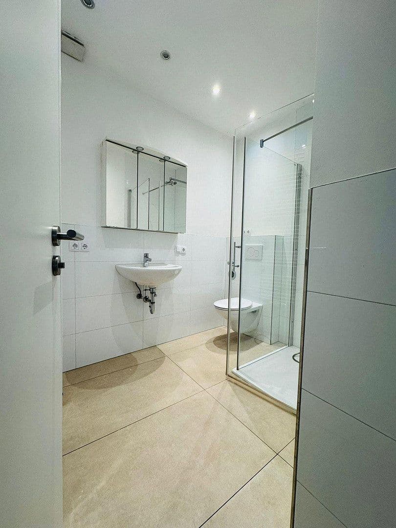 Pronájem bytu 3+1 66 m², Heinrich-Delp-Str. 10 EG, Darmstadt, Hessen Pronájem bytu 3+1 66 m², Heinrich-Delp-Str. 10 EG, Darmstadt, Hessen