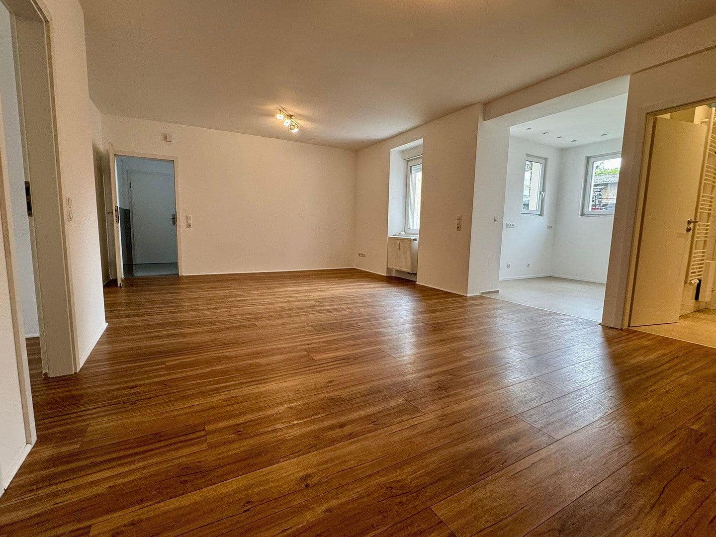 Pronájem bytu 3+1 66 m², Heinrich-Delp-Str. 10 EG, Darmstadt, Hessen Pronájem bytu 3+1 66 m², Heinrich-Delp-Str. 10 EG, Darmstadt, Hessen