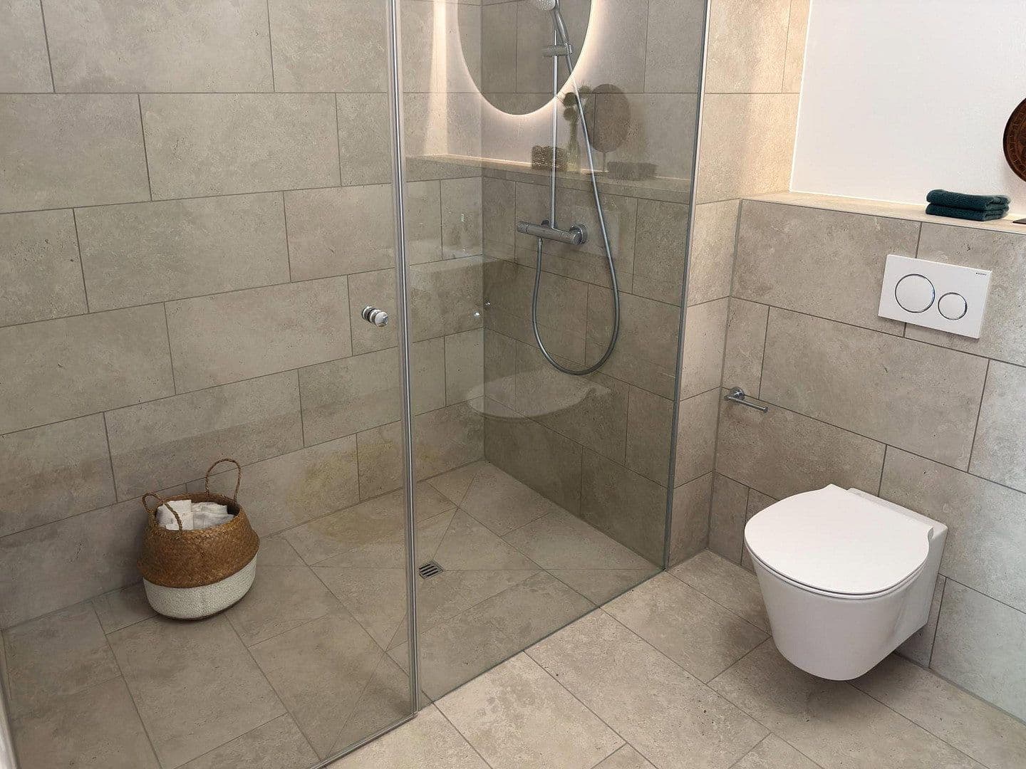 Pronájem bytu 2+1 85 m², Rembrandtstr. 32, Solingen, Severní Porýní-Vestfálsko Pronájem bytu 2+1 85 m², Rembrandtstr. 32, Solingen, Severní Porýní-Vestfálsko