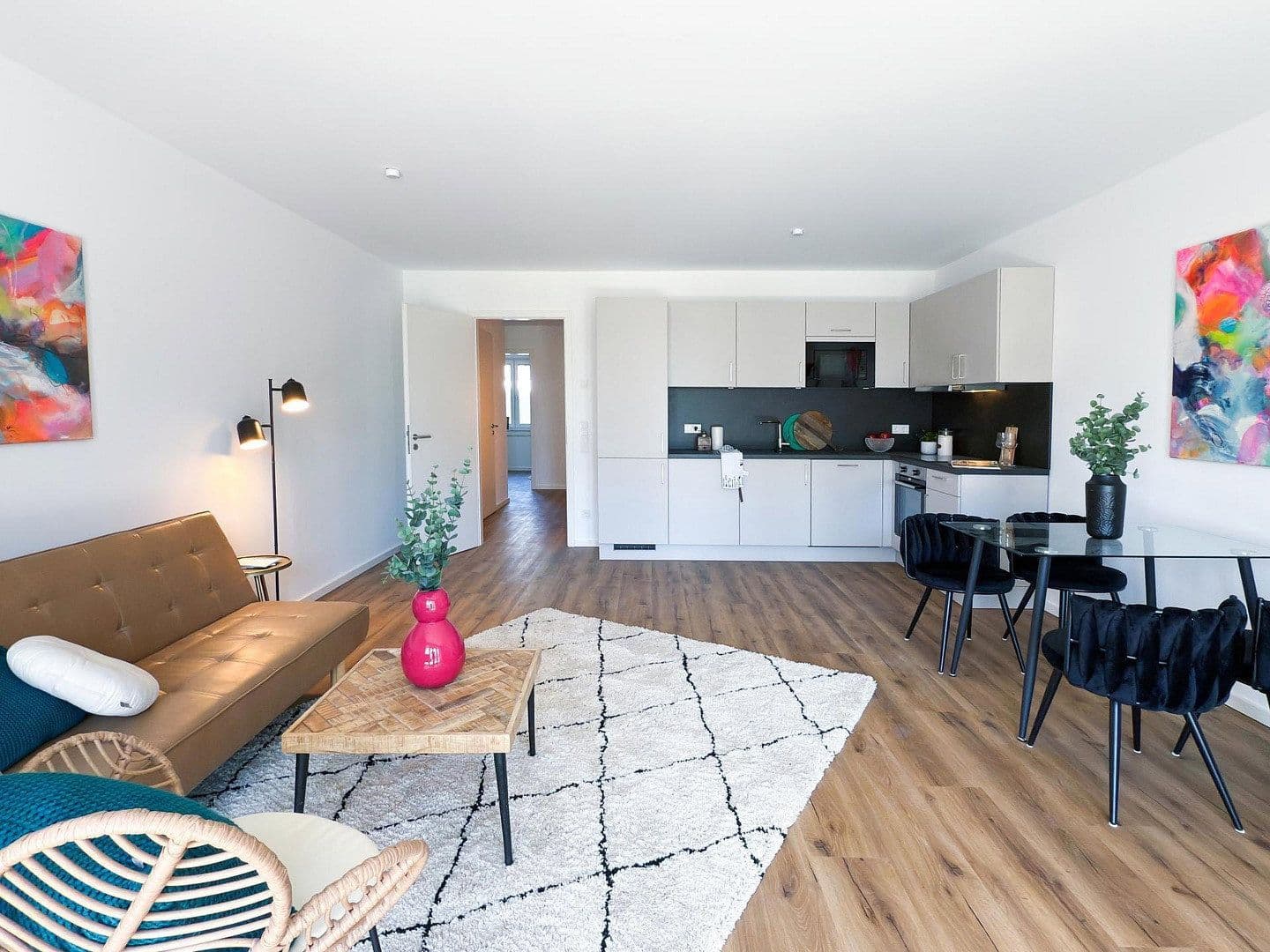 Pronájem bytu 2+1 85 m², Rembrandtstr. 32, Solingen, Severní Porýní-Vestfálsko Pronájem bytu 2+1 85 m², Rembrandtstr. 32, Solingen, Severní Porýní-Vestfálsko