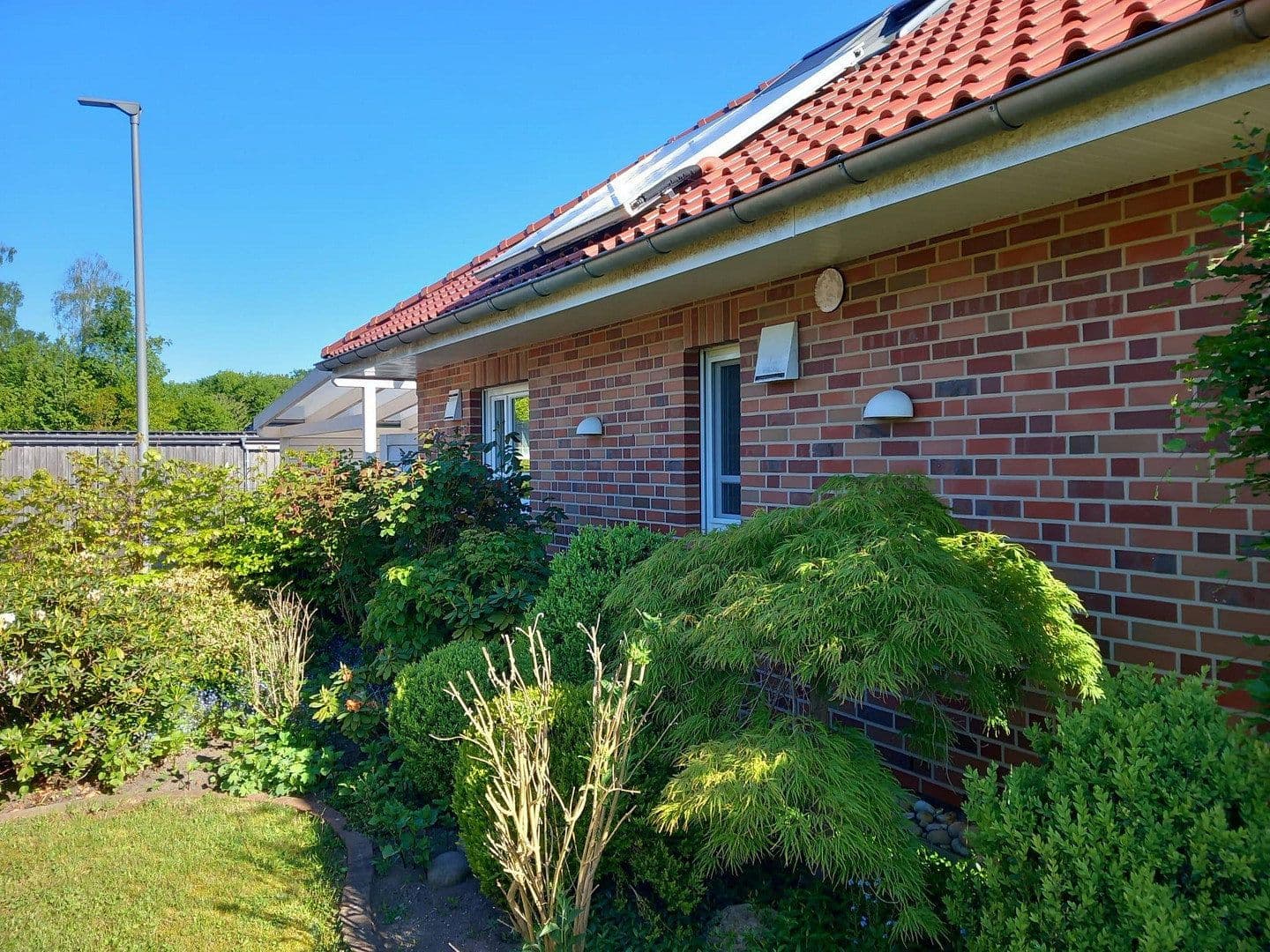Prodej domu 254 m², pozemek 914 m², Breitenburg, Šlesvicko-Holštýnsko Prodej domu 254 m², pozemek 914 m², Breitenburg, Šlesvicko-Holštýnsko