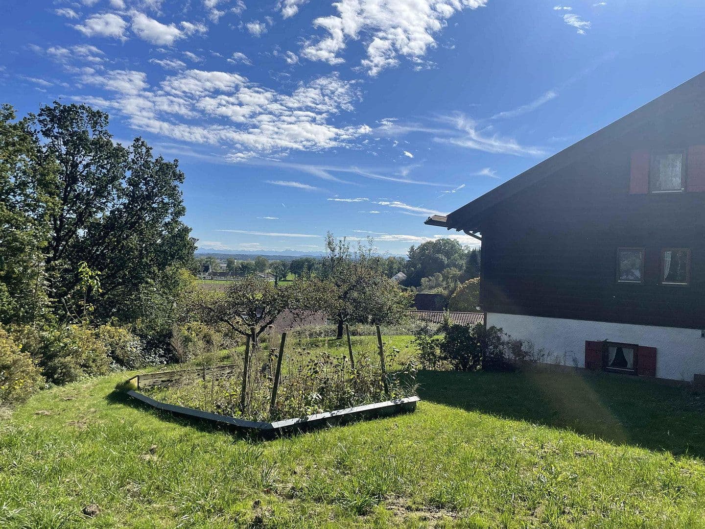 Prodej domu 150 m², pozemek 1.479 m², Panoramastr. 12, Berkheim, Bádensko-Württembersko Prodej domu 150 m², pozemek 1.479 m², Panoramastr. 12, Berkheim, Bádensko-Württembersko