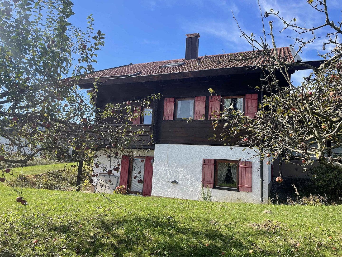 Prodej domu 150 m², pozemek 1.479 m², Panoramastr. 12, Berkheim, Bádensko-Württembersko Prodej domu 150 m², pozemek 1.479 m², Panoramastr. 12, Berkheim, Bádensko-Württembersko