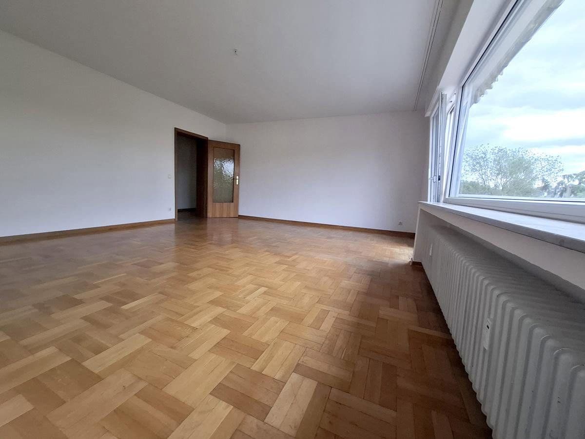 Pronájem bytu 3+1 83 m², Bornheim, Severní Porýní-Vestfálsko Pronájem bytu 3+1 83 m², Bornheim, Severní Porýní-Vestfálsko