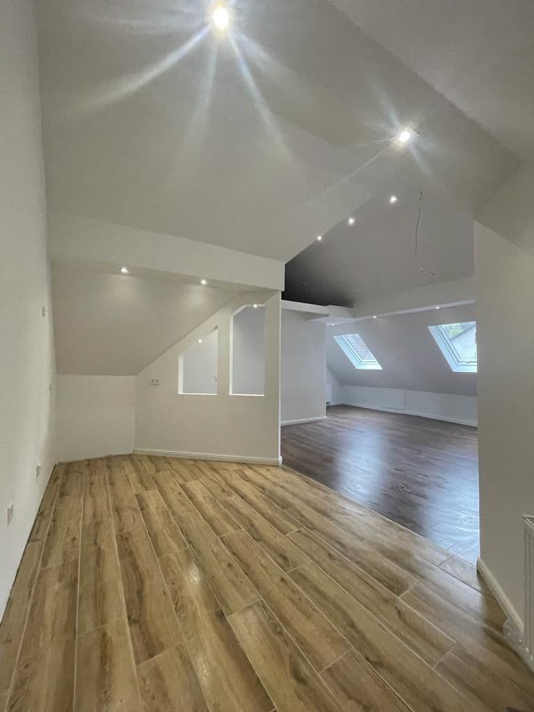 Pronájem bytu 2+kk 100 m², Illertissen, Bavorsko Pronájem bytu 2+kk 100 m², Illertissen, Bavorsko
