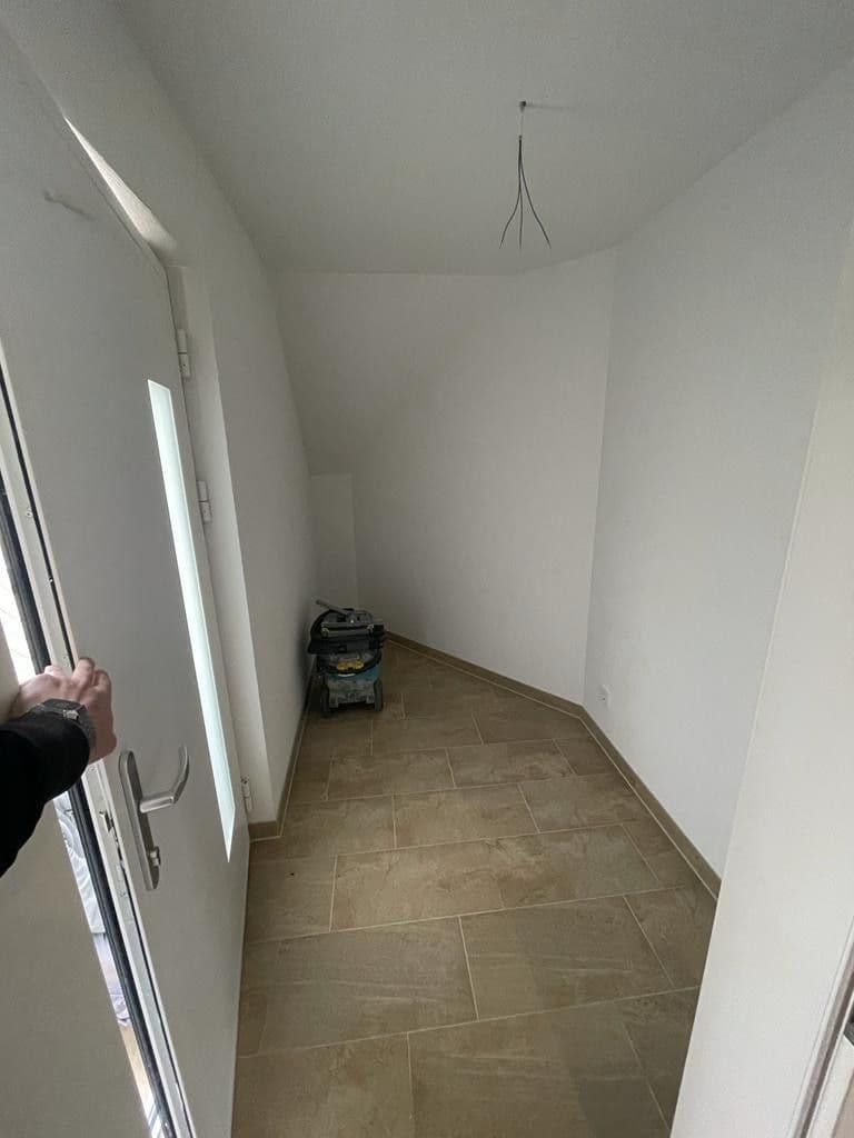 Pronájem bytu 2+kk 100 m², Illertissen, Bavorsko Pronájem bytu 2+kk 100 m², Illertissen, Bavorsko