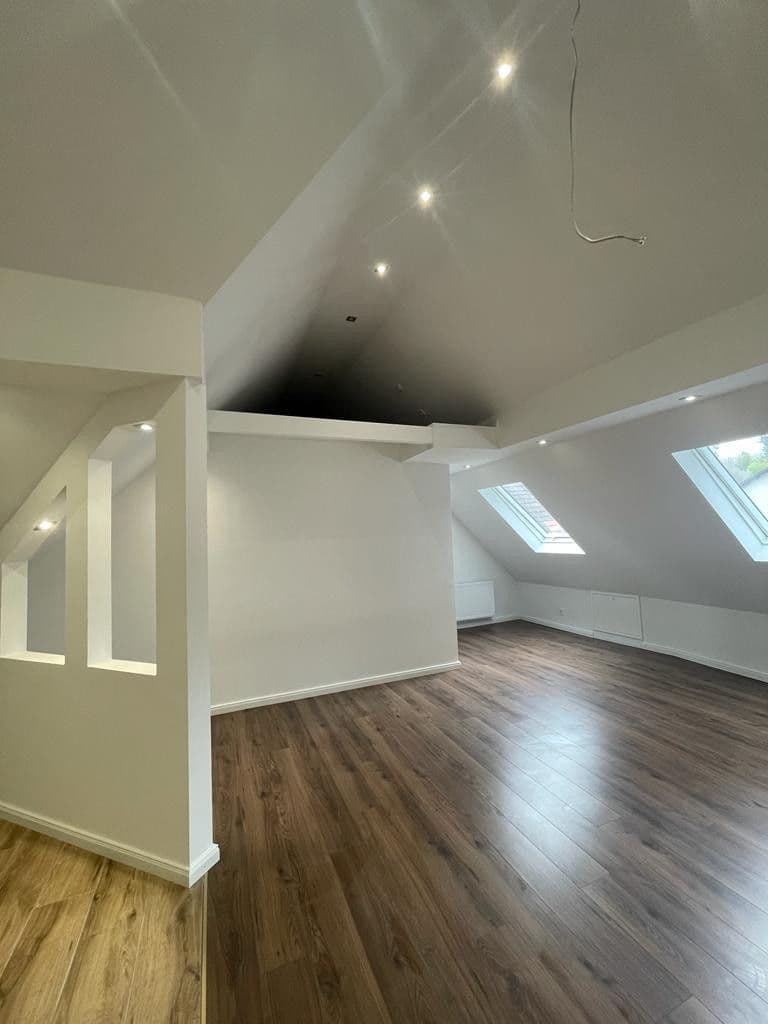 Pronájem bytu 2+kk 100 m², Illertissen, Bavorsko Pronájem bytu 2+kk 100 m², Illertissen, Bavorsko