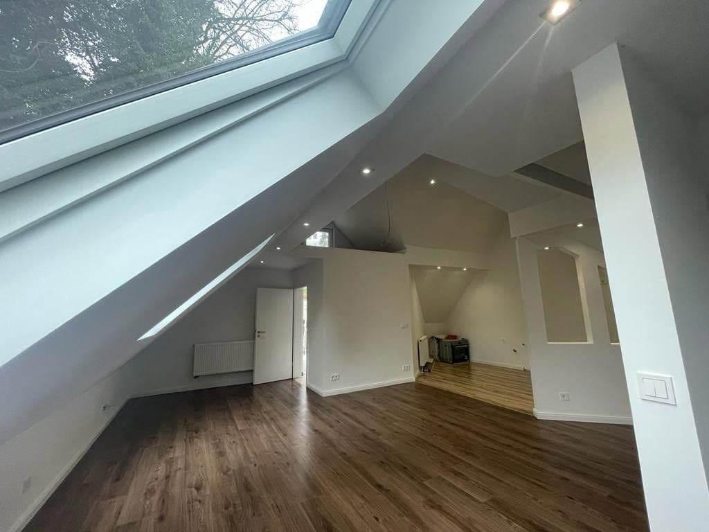 Pronájem bytu 2+kk 100 m², Illertissen, Bavorsko Pronájem bytu 2+kk 100 m², Illertissen, Bavorsko