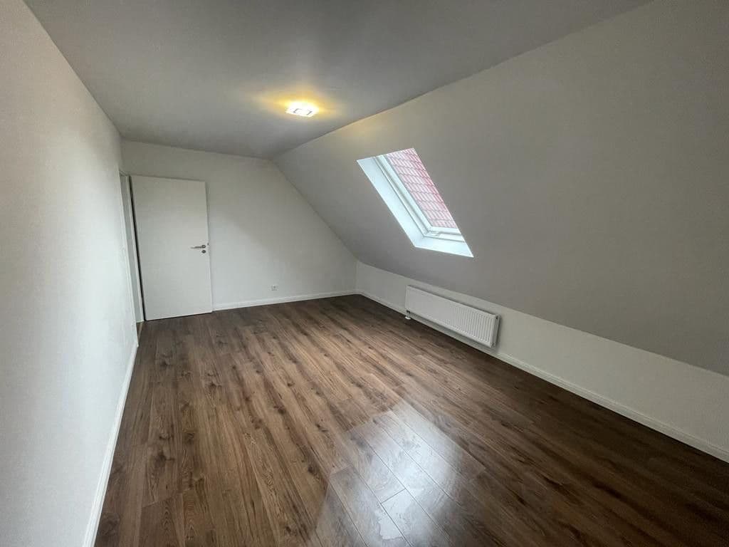 Pronájem bytu 2+kk 100 m², Illertissen, Bavorsko Pronájem bytu 2+kk 100 m², Illertissen, Bavorsko