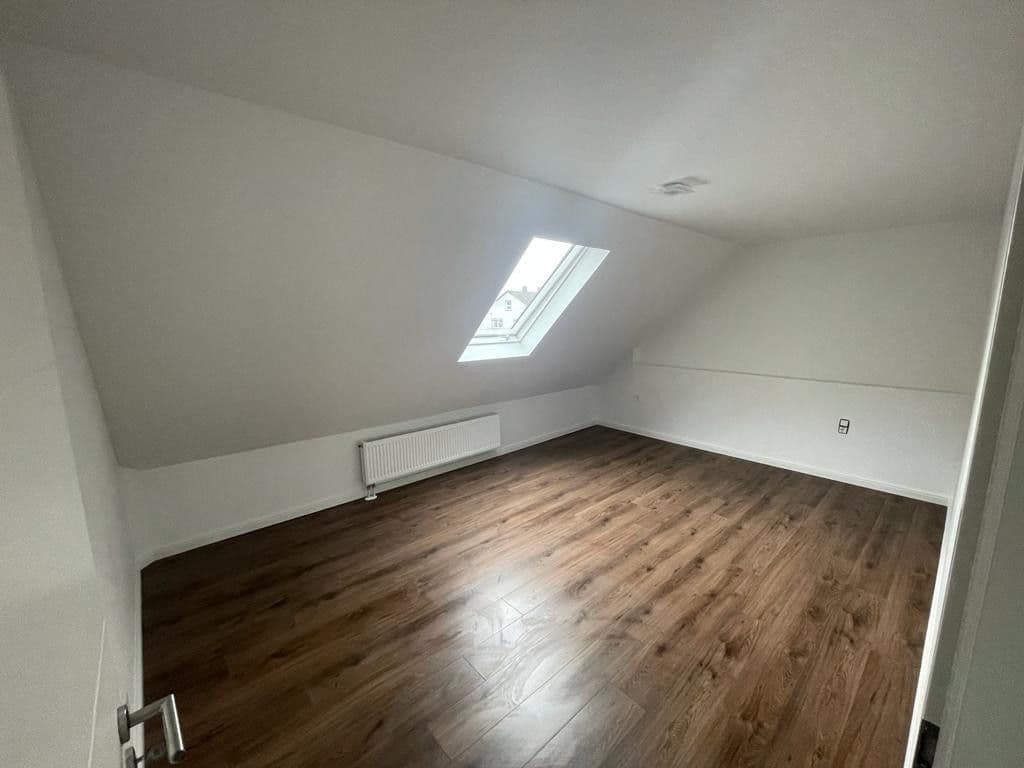 Pronájem bytu 2+kk 100 m², Illertissen, Bavorsko Pronájem bytu 2+kk 100 m², Illertissen, Bavorsko