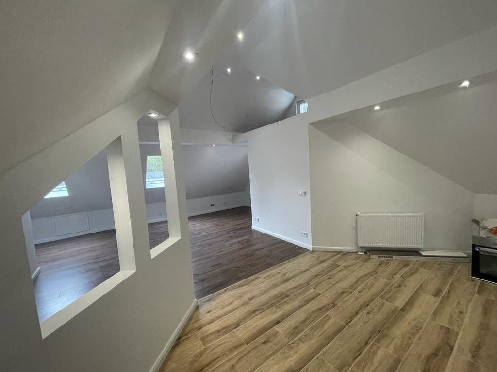 Pronájem bytu 2+kk 100 m², Illertissen, Bavorsko Pronájem bytu 2+kk 100 m², Illertissen, Bavorsko