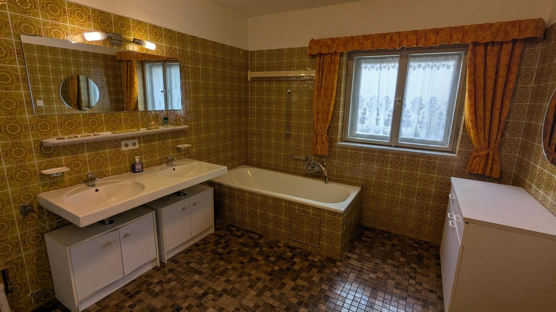 Prodej domu 156 m², pozemek 431 m², Markt Schwaben, Bavorsko Prodej domu 156 m², pozemek 431 m², Markt Schwaben, Bavorsko