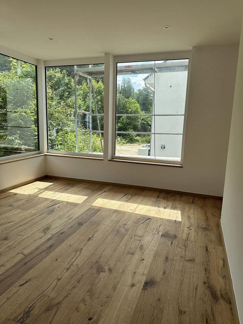 Pronájem bytu 3+1 83 m², Badstr. 131, Egloffstein, Bavorsko Pronájem bytu 3+1 83 m², Badstr. 131, Egloffstein, Bavorsko