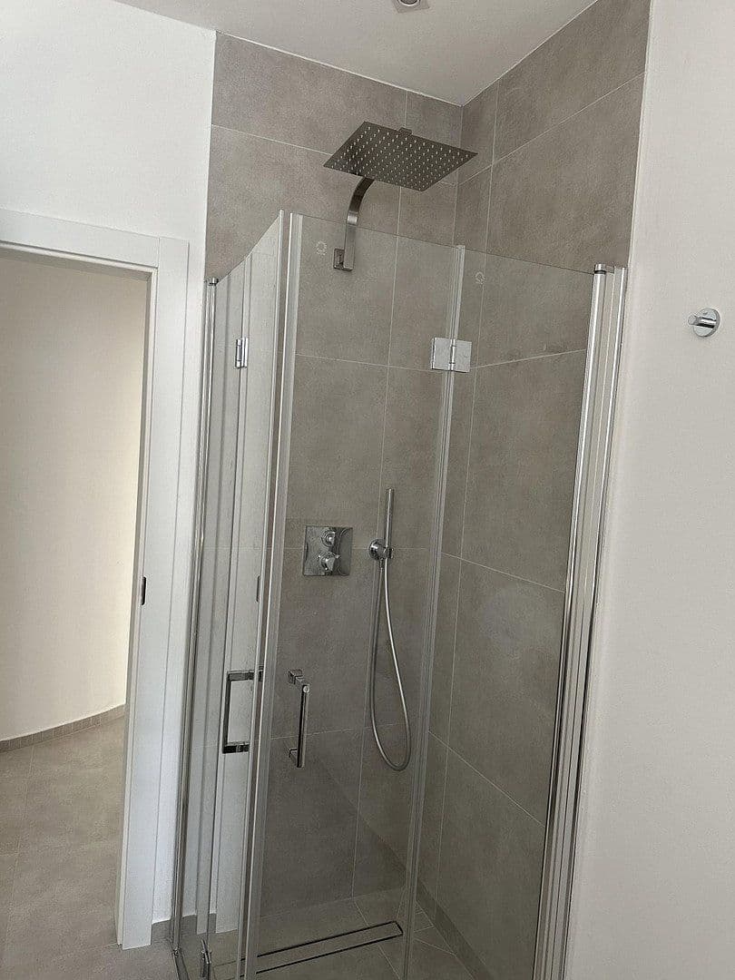 Pronájem bytu 3+1 83 m², Badstr. 131, Egloffstein, Bavorsko Pronájem bytu 3+1 83 m², Badstr. 131, Egloffstein, Bavorsko