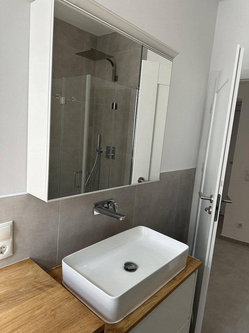 Pronájem bytu 3+1 83 m², Badstr. 131, Egloffstein, Bavorsko Pronájem bytu 3+1 83 m², Badstr. 131, Egloffstein, Bavorsko