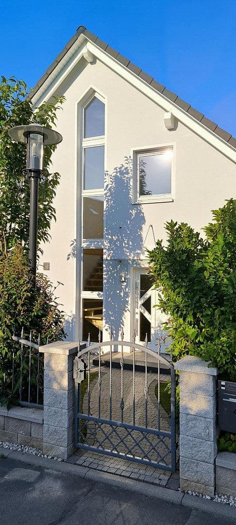 Prodej domu 138 m², pozemek 441 m², Jena, Durynsko Prodej domu 138 m², pozemek 441 m², Jena, Durynsko