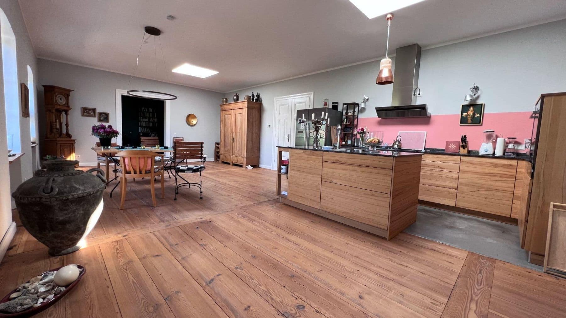 Prodej bytu 4+1 199 m², Putbus, Mecklenburg-Vorpommern Prodej bytu 4+1 199 m², Putbus, Mecklenburg-Vorpommern