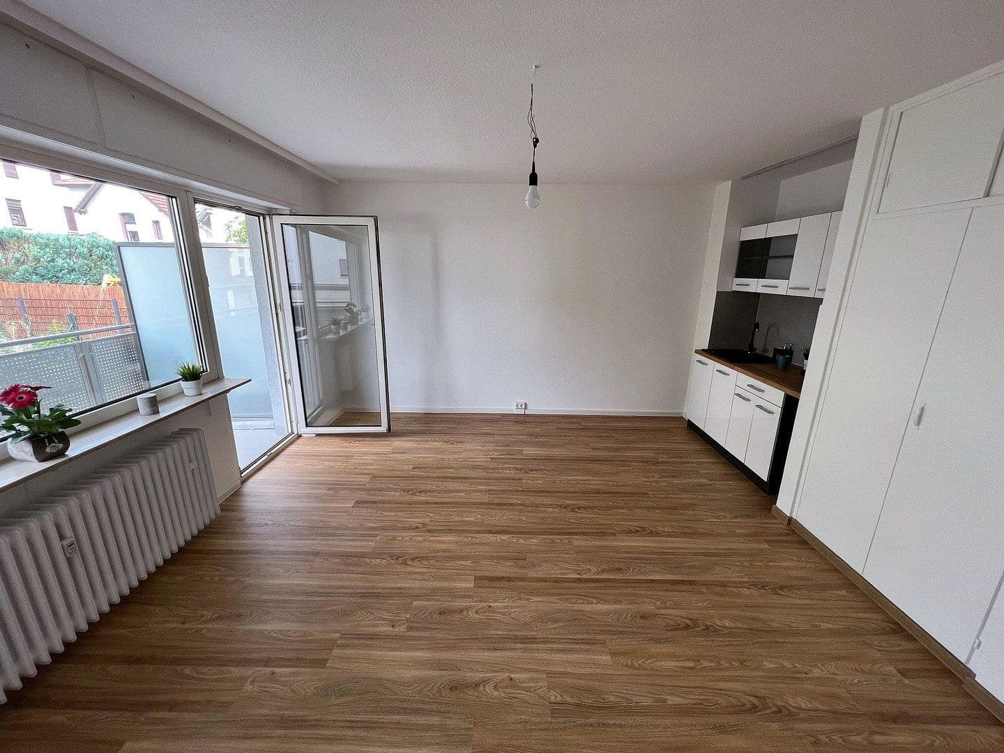 Pronájem bytu 1+1 32 m², Oberursel (Taunus), Hessen Pronájem bytu 1+1 32 m², Oberursel (Taunus), Hessen