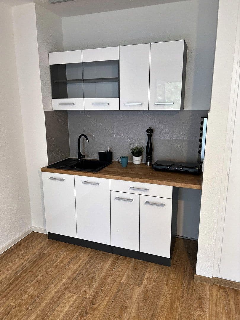 Pronájem bytu 1+1 32 m², Oberursel (Taunus), Hessen Pronájem bytu 1+1 32 m², Oberursel (Taunus), Hessen