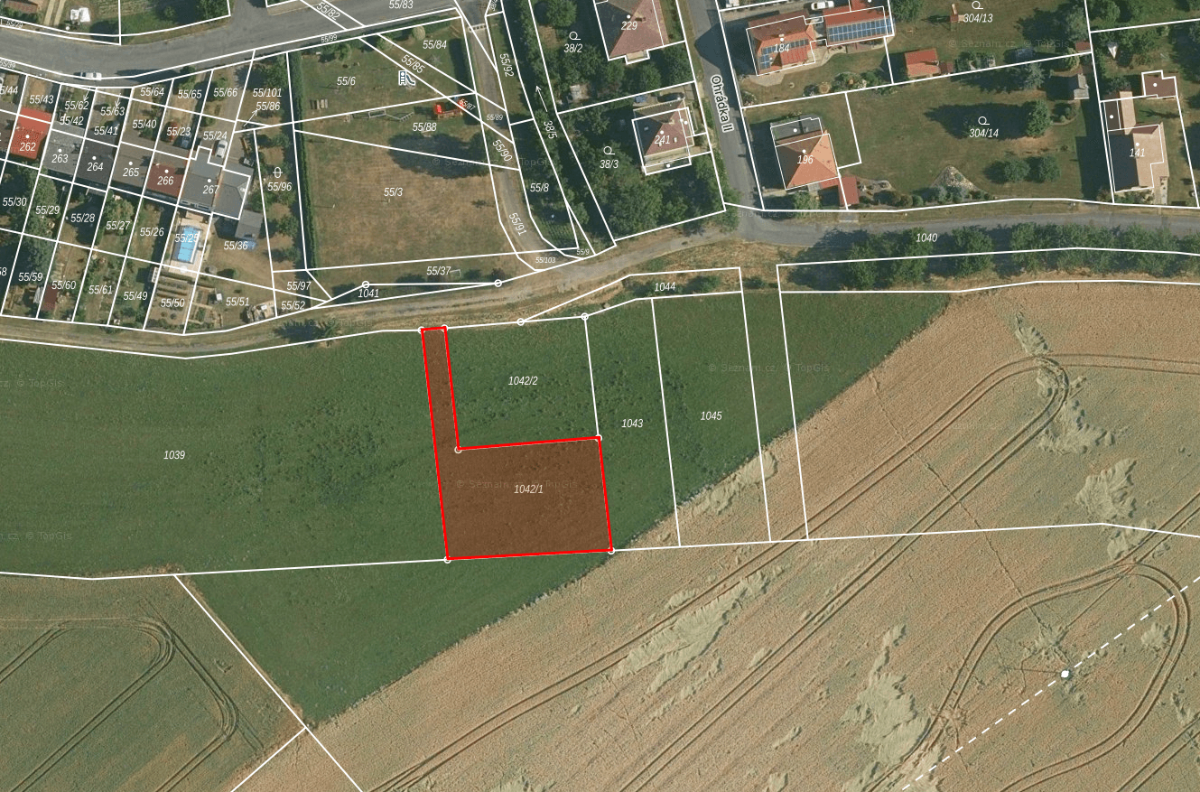 Prodej pozemku 951 m², Ohrádka II, Suchdol, Středočeský kraj Prodej pozemku 951 m², Ohrádka II, Suchdol, Středočeský kraj