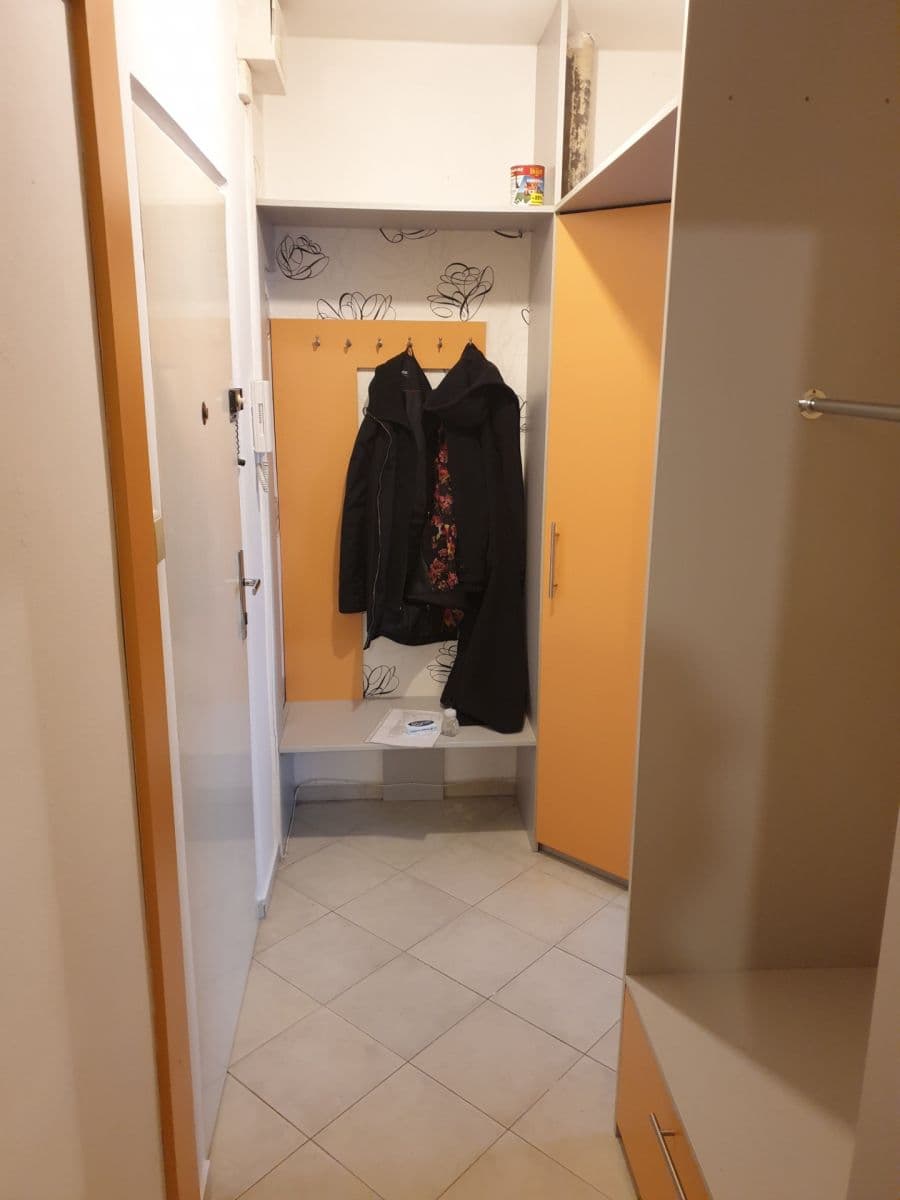 Pronájem bytu 1+kk 33 m², Horáčkova, Praha, Praha Pronájem bytu 1+kk 33 m², Horáčkova, Praha, Praha
