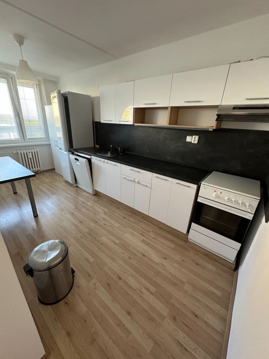 Pronájem bytu 3+1 75 m², Josefa Ševčíka, Most, Ústecký kraj Pronájem bytu 3+1 75 m², Josefa Ševčíka, Most, Ústecký kraj
