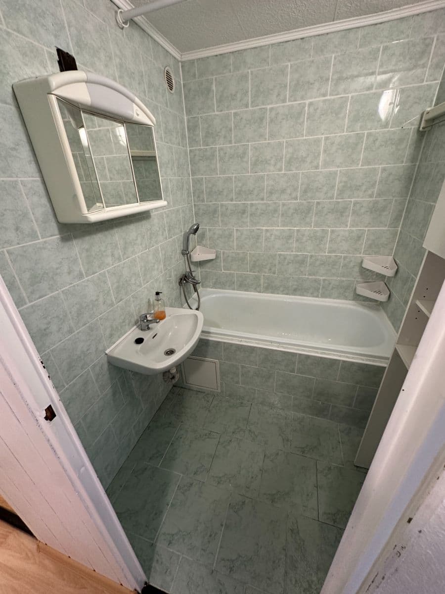 Pronájem bytu 3+1 75 m², Josefa Ševčíka, Most, Ústecký kraj Pronájem bytu 3+1 75 m², Josefa Ševčíka, Most, Ústecký kraj