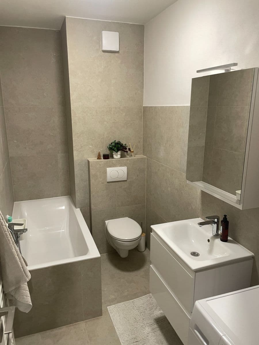 Pronájem bytu 2+1 47 m², Rybničná, Vajnory, Bratislavský kraj Pronájem bytu 2+1 47 m², Rybničná, Vajnory, Bratislavský kraj