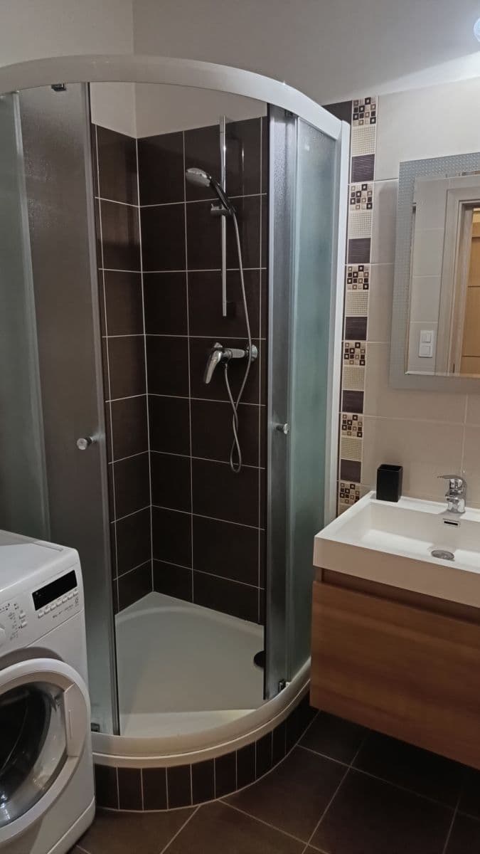Pronájem bytu 1+kk 38 m², Hornoměcholupská, Praha, Praha Pronájem bytu 1+kk 38 m², Hornoměcholupská, Praha, Praha