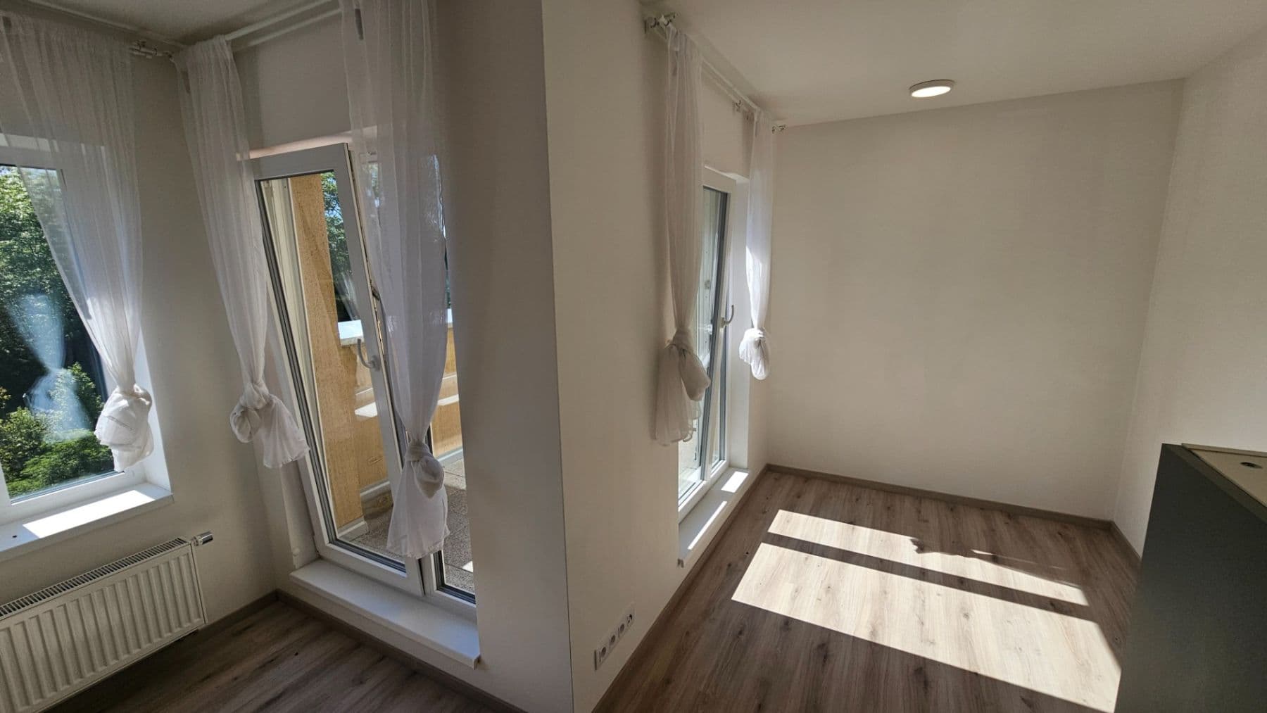 Pronájem bytu 1+kk 36 m², V Kněžívce, Tuchoměřice, Středočeský kraj Pronájem bytu 1+kk 36 m², V Kněžívce, Tuchoměřice, Středočeský kraj