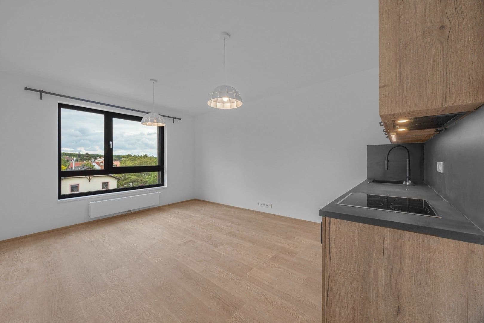 Pronájem bytu 1+kk 31 m², Milánská, Praha, Praha Pronájem bytu 1+kk 31 m², Milánská, Praha, Praha