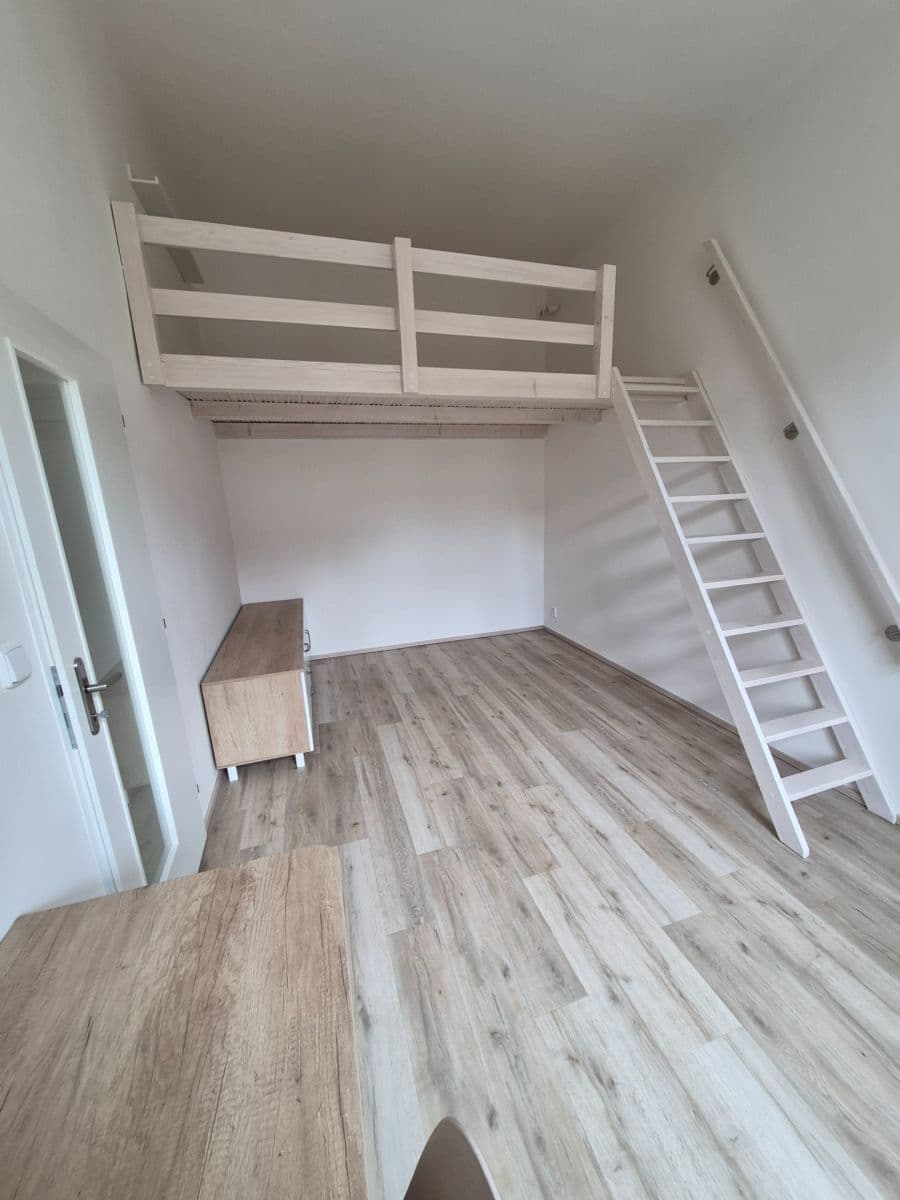 Pronájem bytu 2+kk 37 m², Boleslavova, Praha, Praha Pronájem bytu 2+kk 37 m², Boleslavova, Praha, Praha
