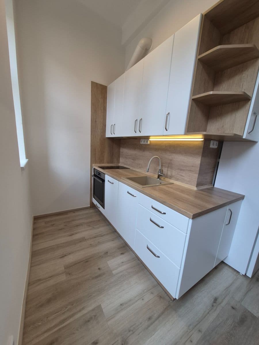 Pronájem bytu 2+kk 37 m², Boleslavova, Praha, Praha Pronájem bytu 2+kk 37 m², Boleslavova, Praha, Praha