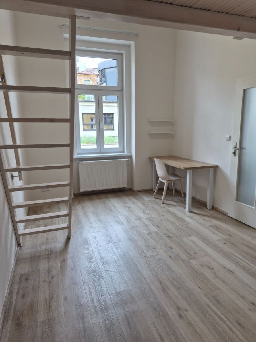 Pronájem bytu 2+kk 37 m², Boleslavova, Praha, Praha Pronájem bytu 2+kk 37 m², Boleslavova, Praha, Praha