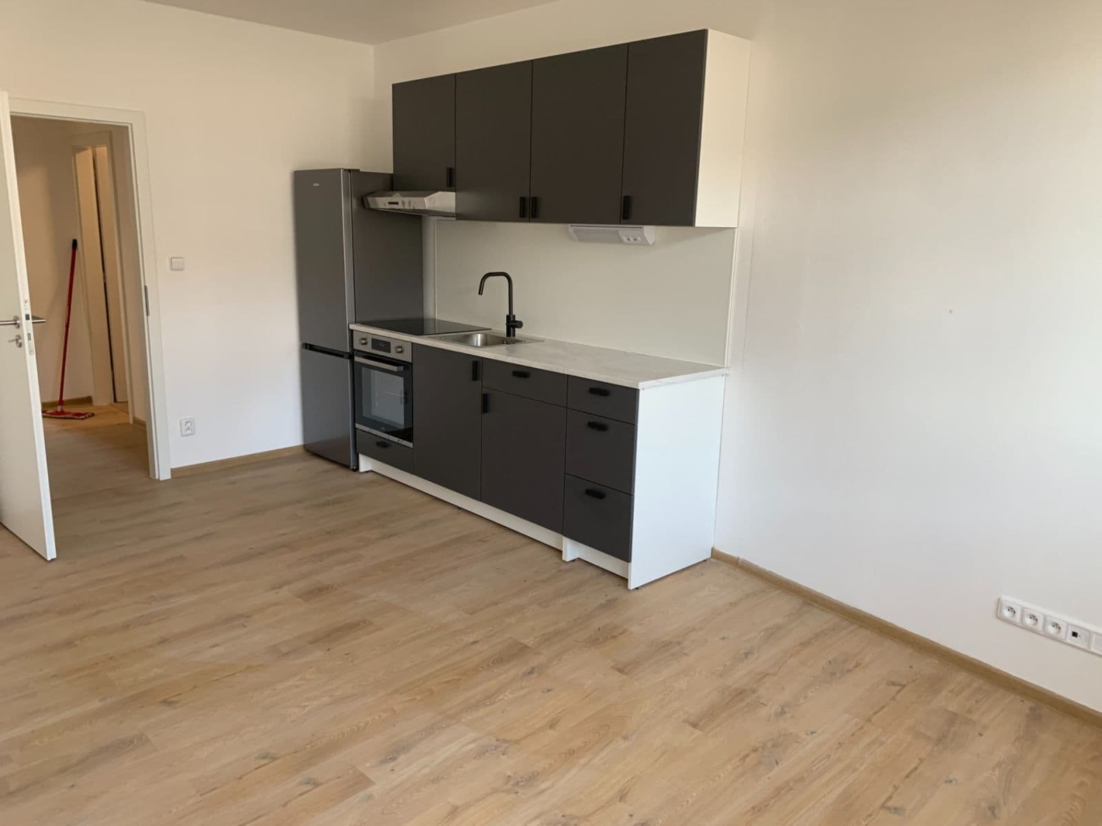Pronájem bytu 2+kk 48 m², Bratislavská, Brno, Jihomoravský kraj Pronájem bytu 2+kk 48 m², Bratislavská, Brno, Jihomoravský kraj