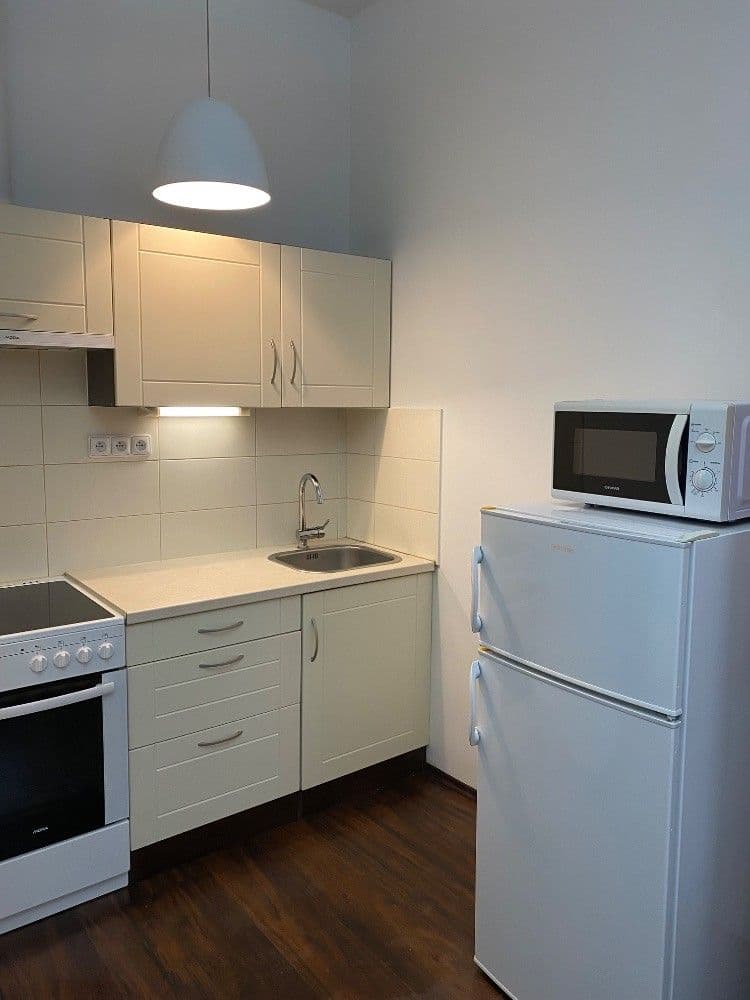 Pronájem bytu 2+kk 42 m², Kamenická, Praha, Praha Pronájem bytu 2+kk 42 m², Kamenická, Praha, Praha