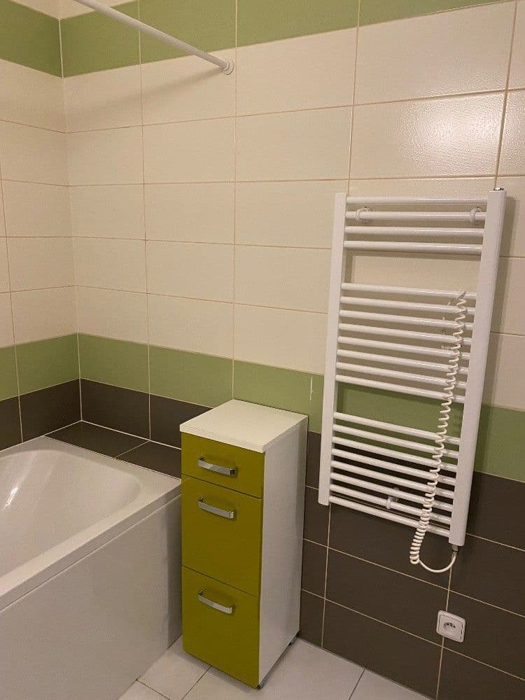 Pronájem bytu 2+kk 42 m², Kamenická, Praha, Praha Pronájem bytu 2+kk 42 m², Kamenická, Praha, Praha