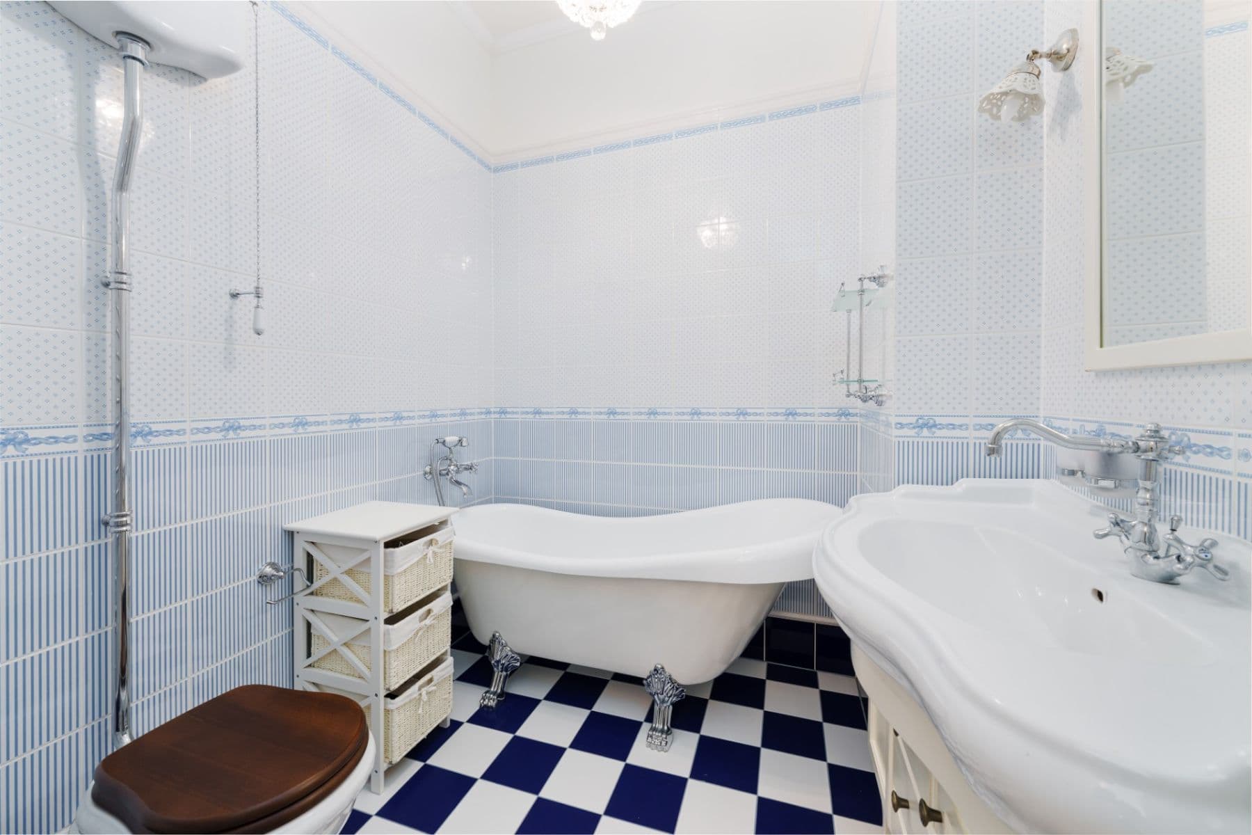 Prodej bytu 3+1 89 m², Vítězná, Karlovy Vary, Karlovarský kraj Prodej bytu 3+1 89 m², Vítězná, Karlovy Vary, Karlovarský kraj